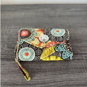 Cute Multi-Color Floral Vera Bradley Wallet/Wristlet